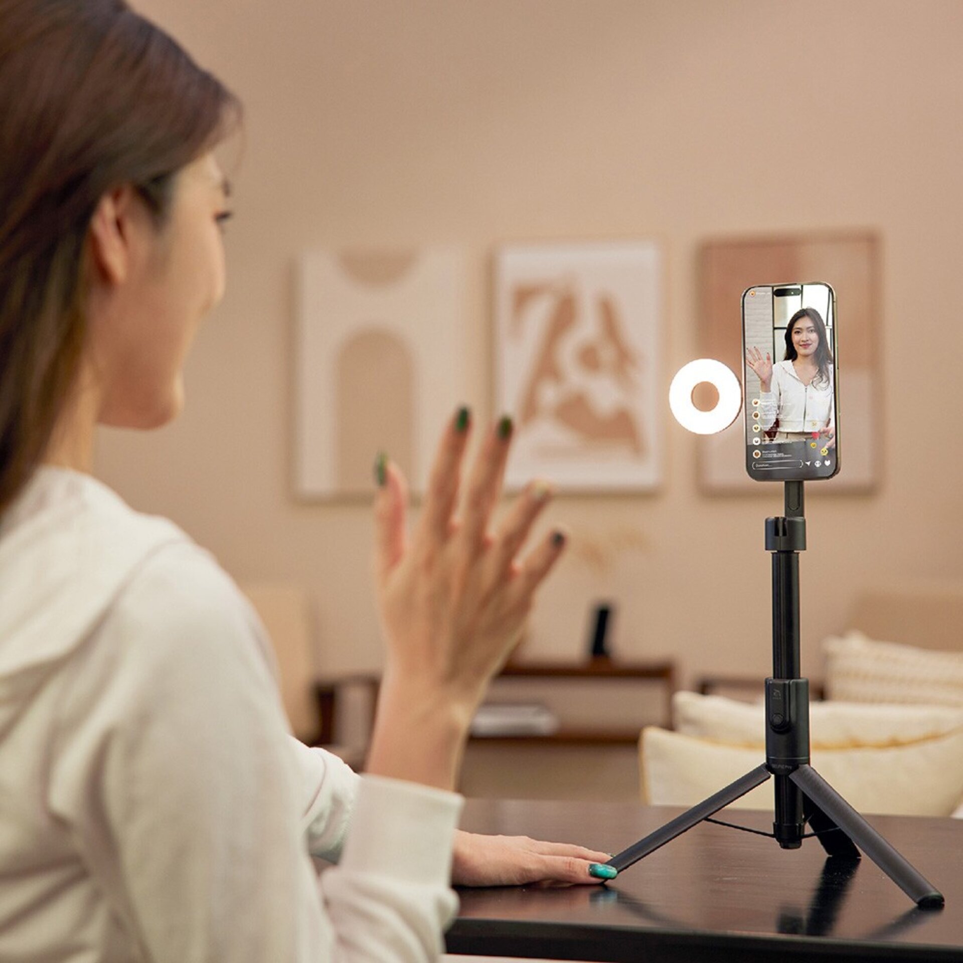Tripode y soporte 1,35M Selfie Pro con Luz Led magnética y botón bluetooth - 5