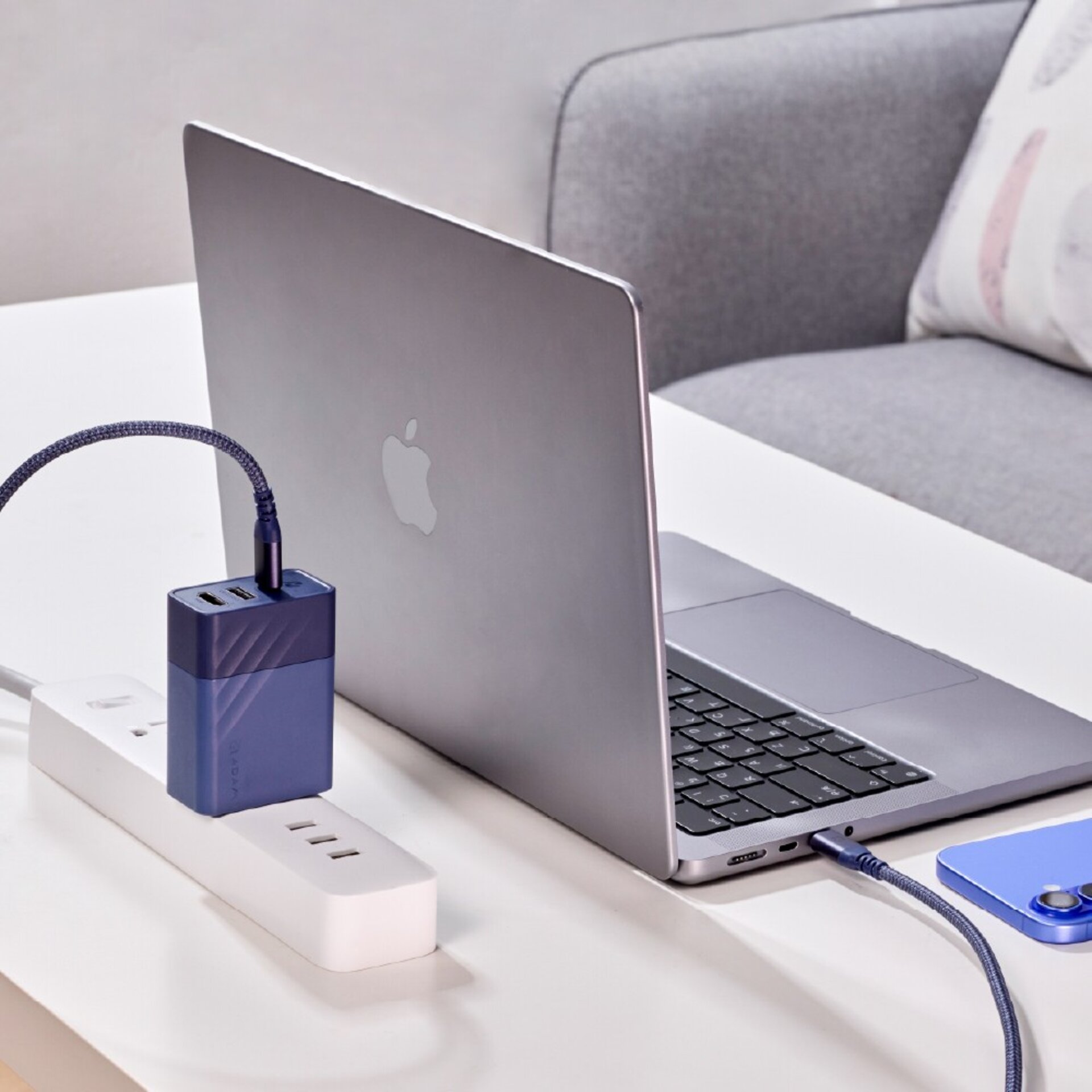 Cargador Internacional y Hub GaN USB-C 65W, USB-A y HDMI 4K Azul Adam - 8