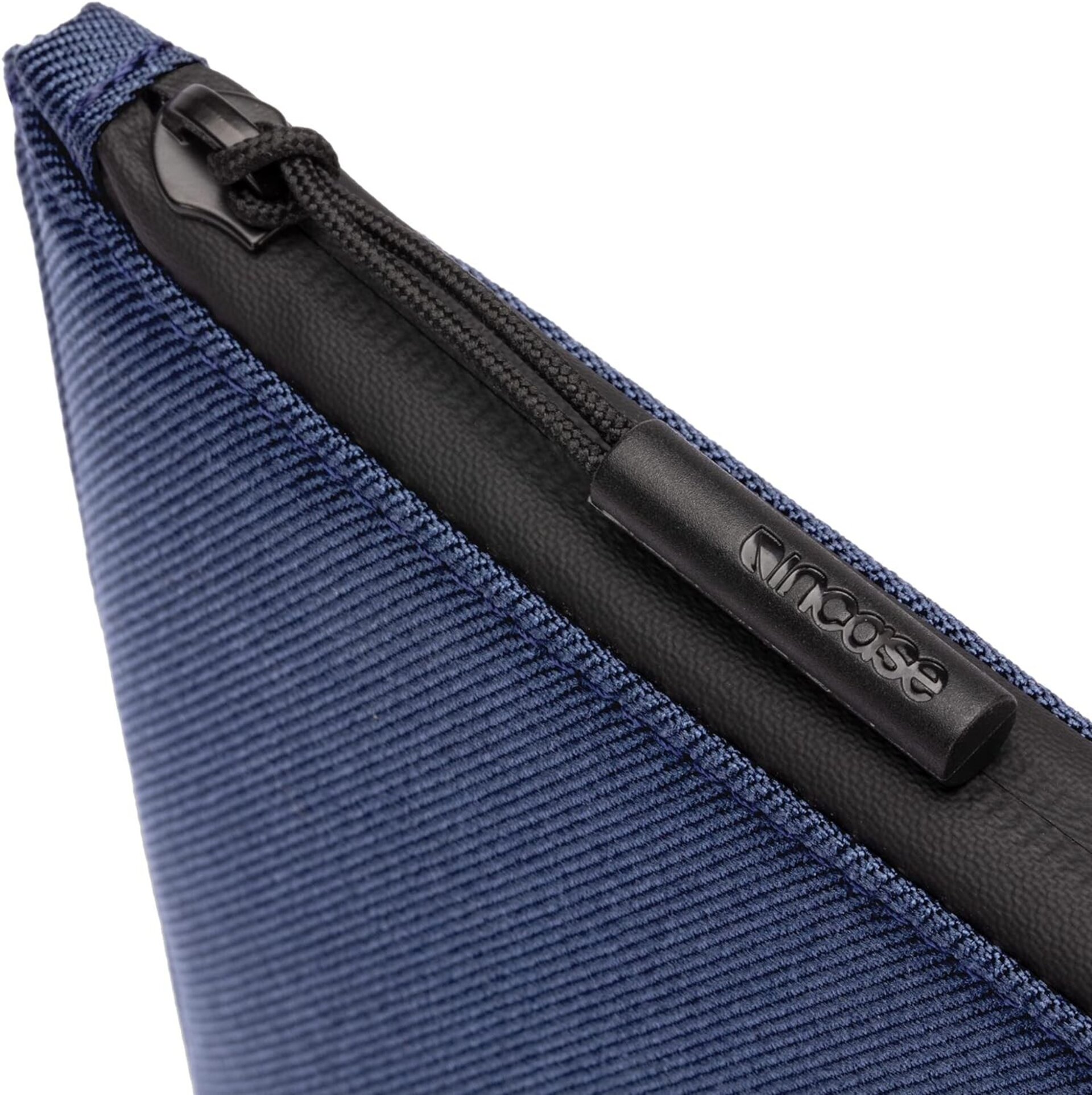 Funda Facet Sleeve de tela reciclada para McBook Pro 16  2021/23 Azul Marina - 2