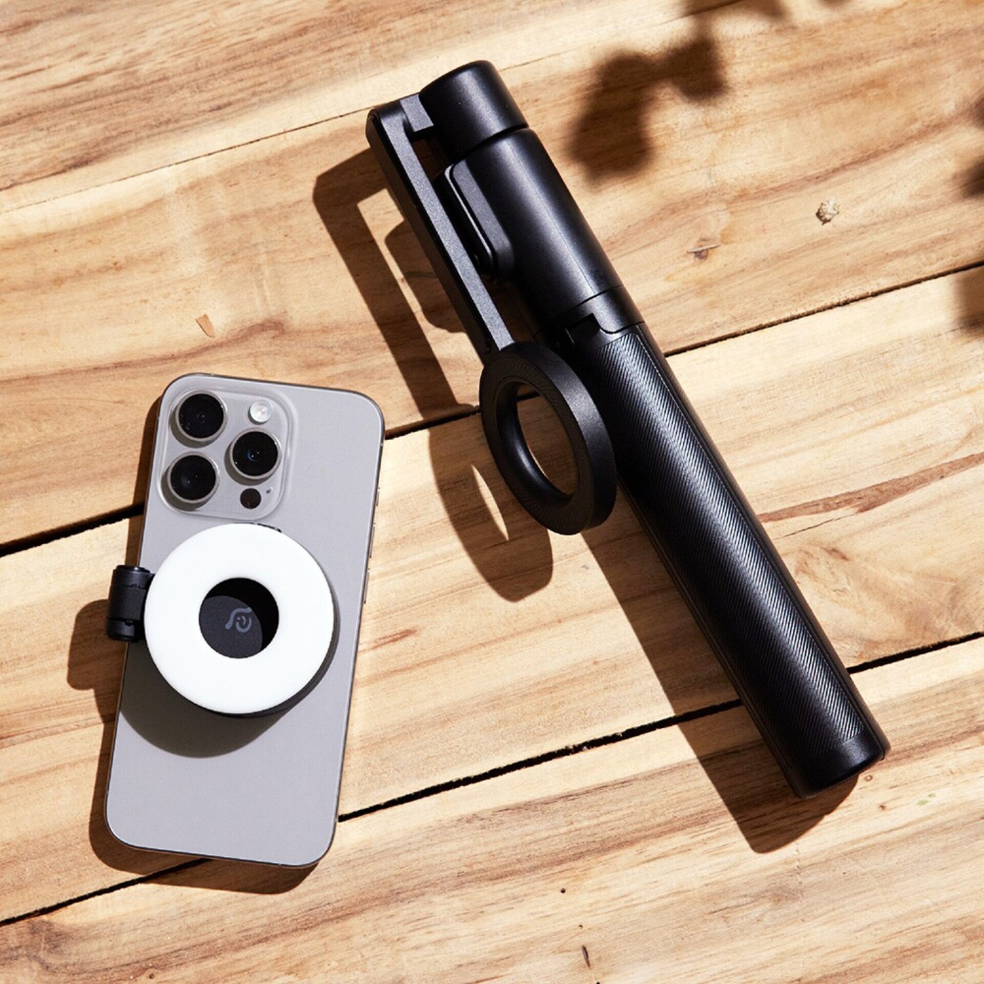 Tripode y soporte 1,35M Selfie Pro con Luz Led magnética y botón bluetooth - 3