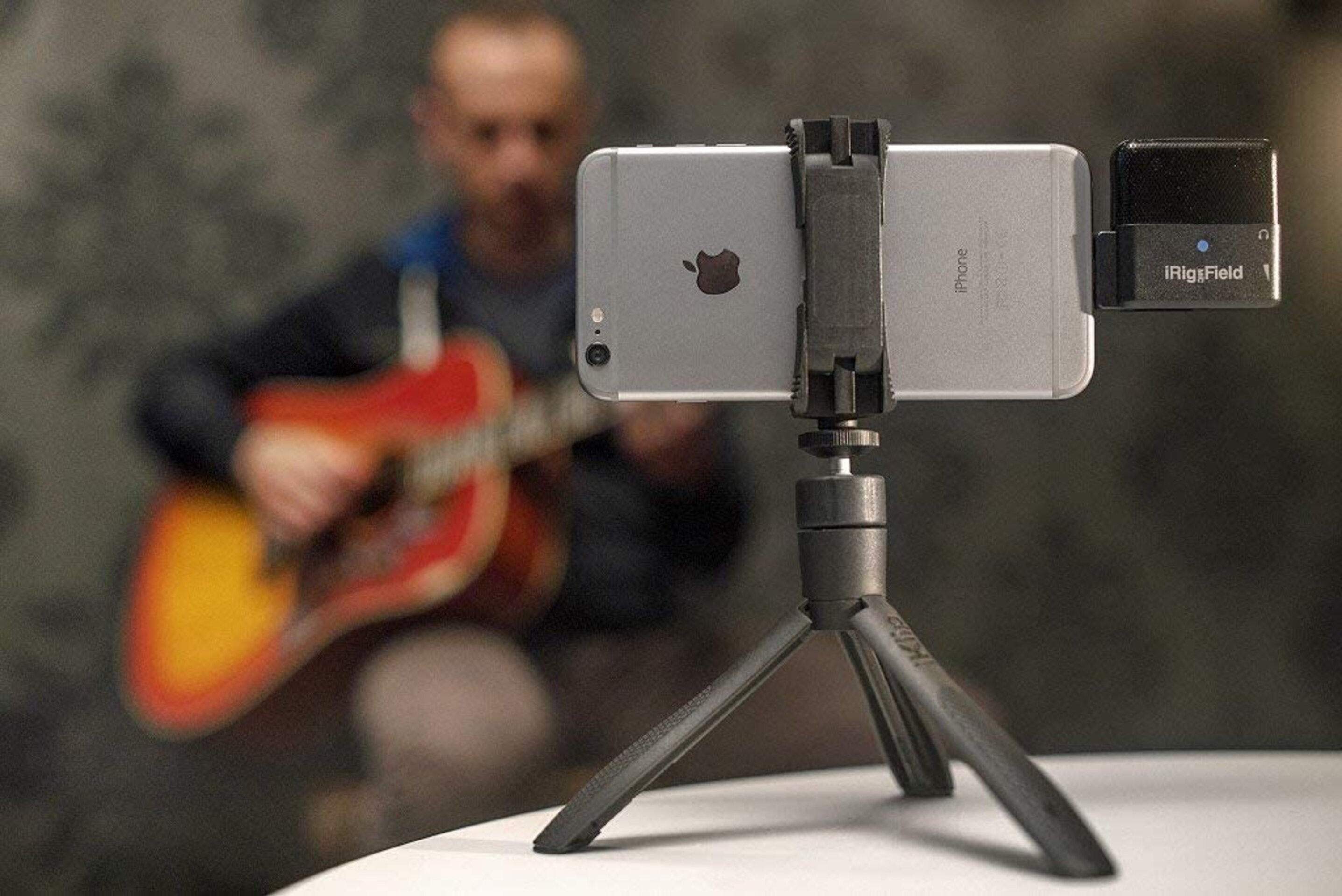Soporte multifunción para móviles de 3,5 a 6'7 y con mando bluettoth - 4